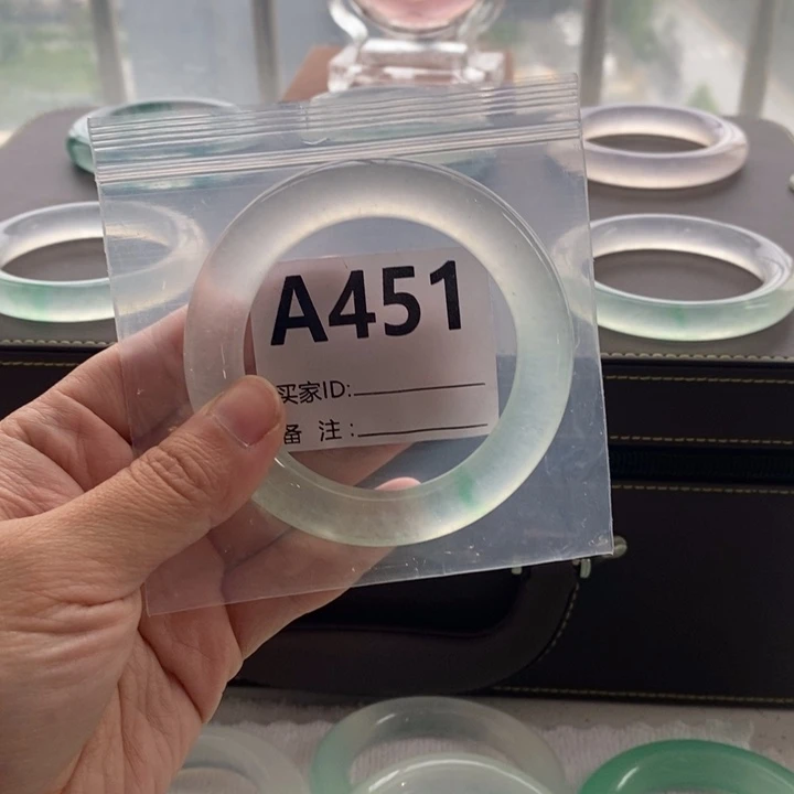3***我玉时尚飘花手镯451
