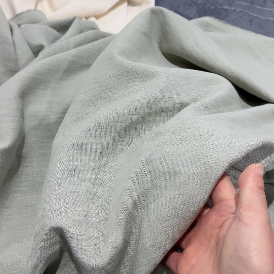 东*麻料2.5米长X1.4米宽地卷豆绿