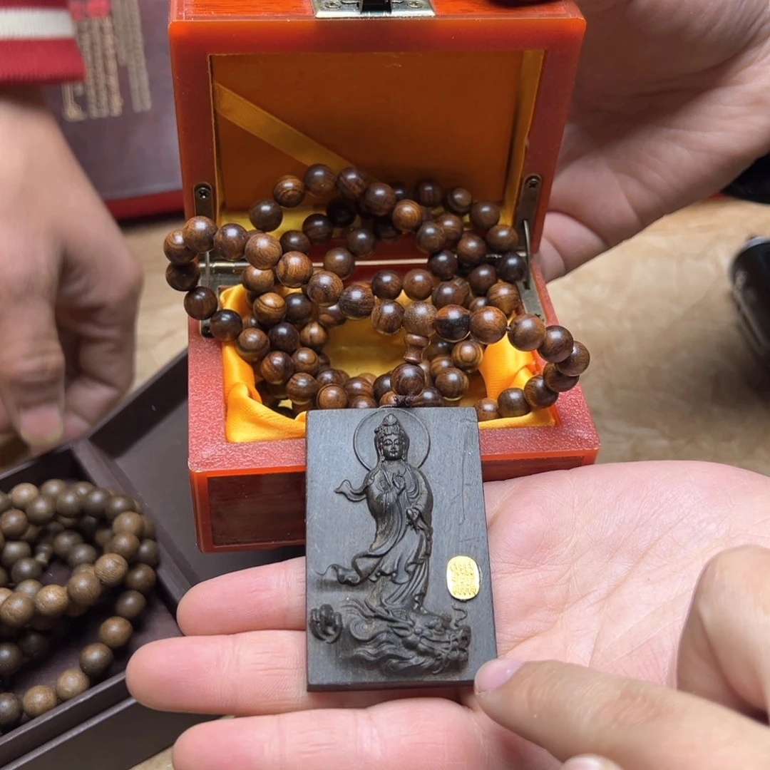 大叶紫檀（黑酸枝木类）