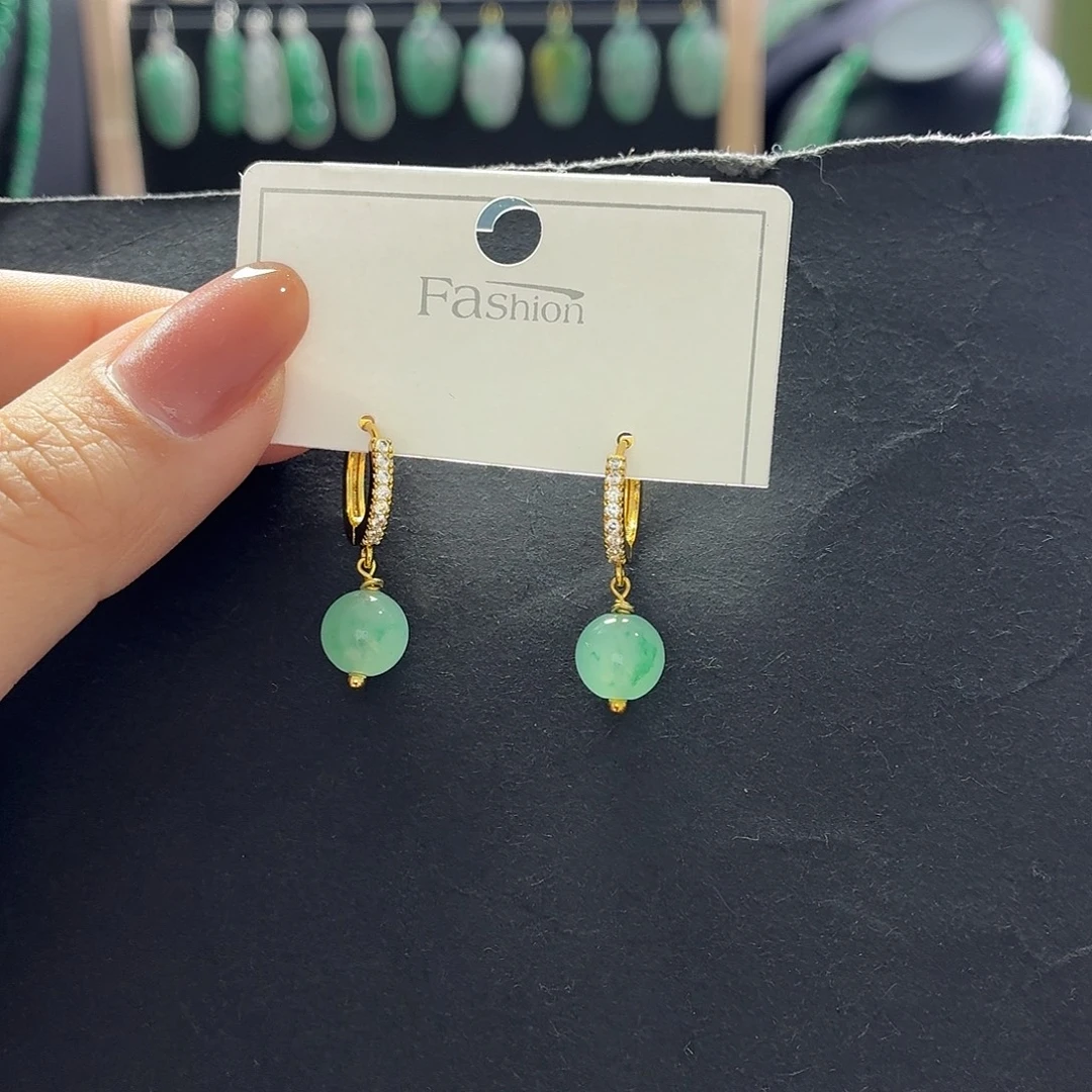 石英质玉未镶嵌耳钉