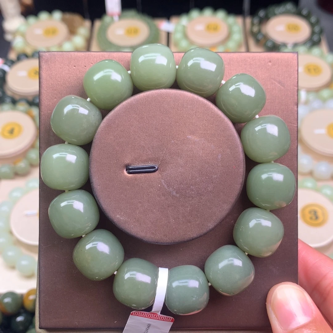 和田玉未镶嵌手链