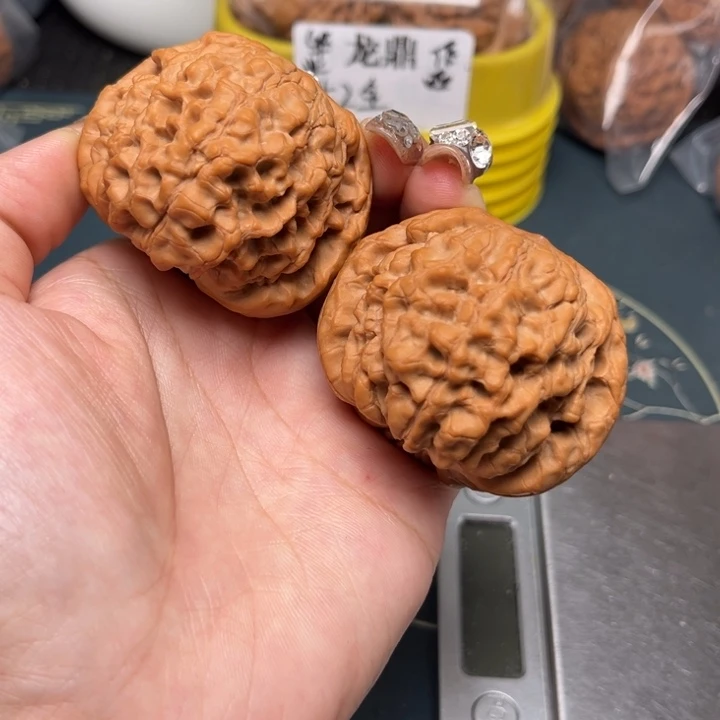 桃核吊坠50-25147-02