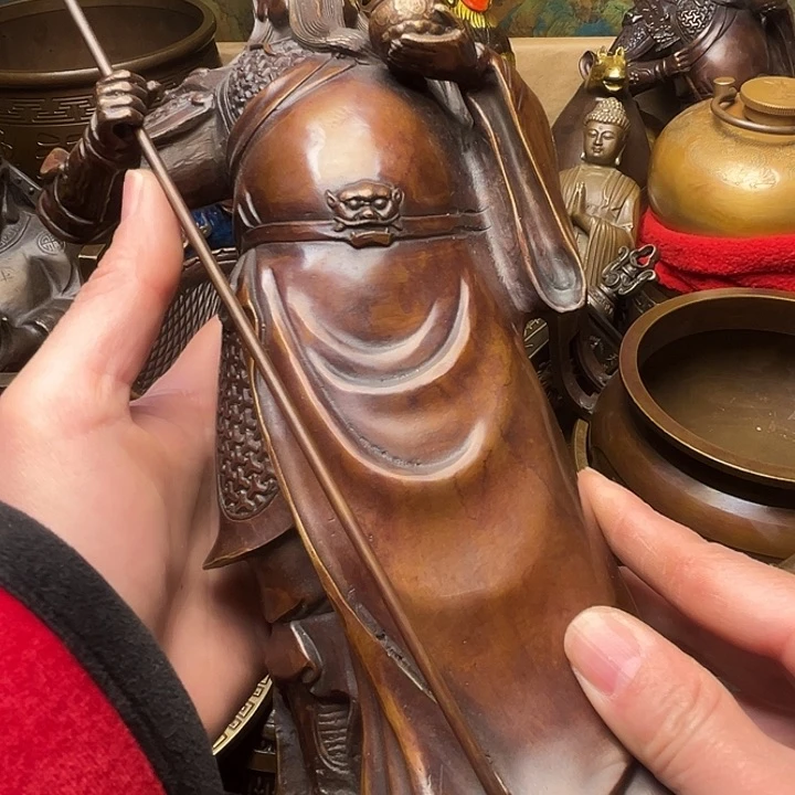 精美铜器批发档口