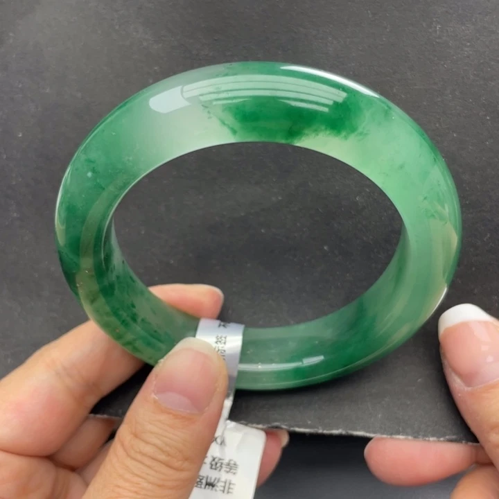 石英质玉未镶嵌手镯58