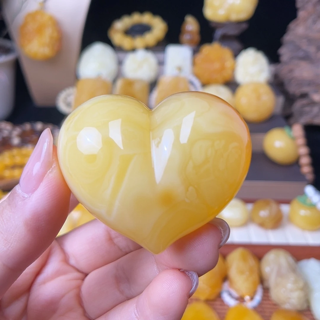 琥珀未镶嵌珠宝奇石