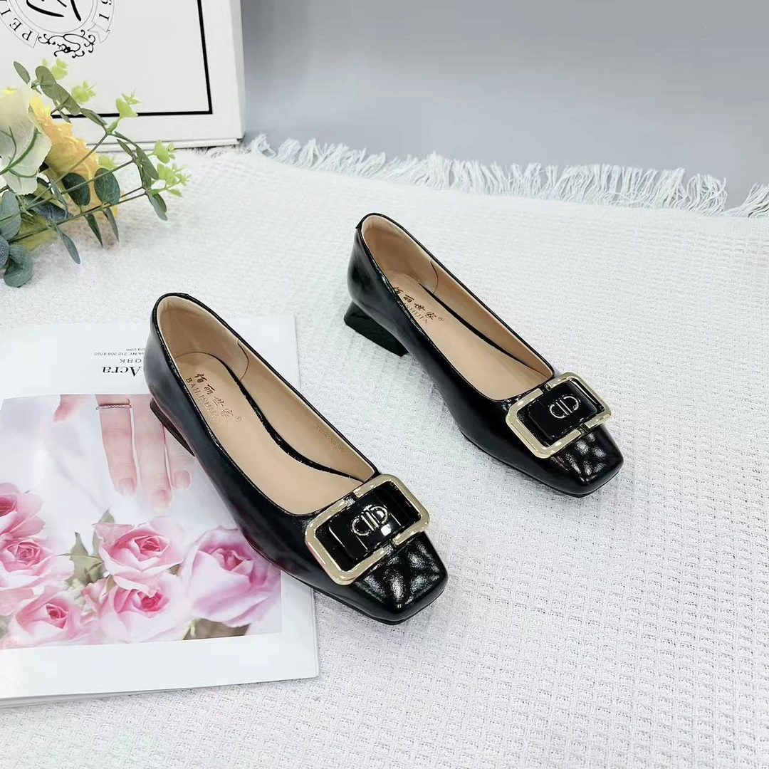 J252113 新款百搭气质方头低跟浅口软底单鞋