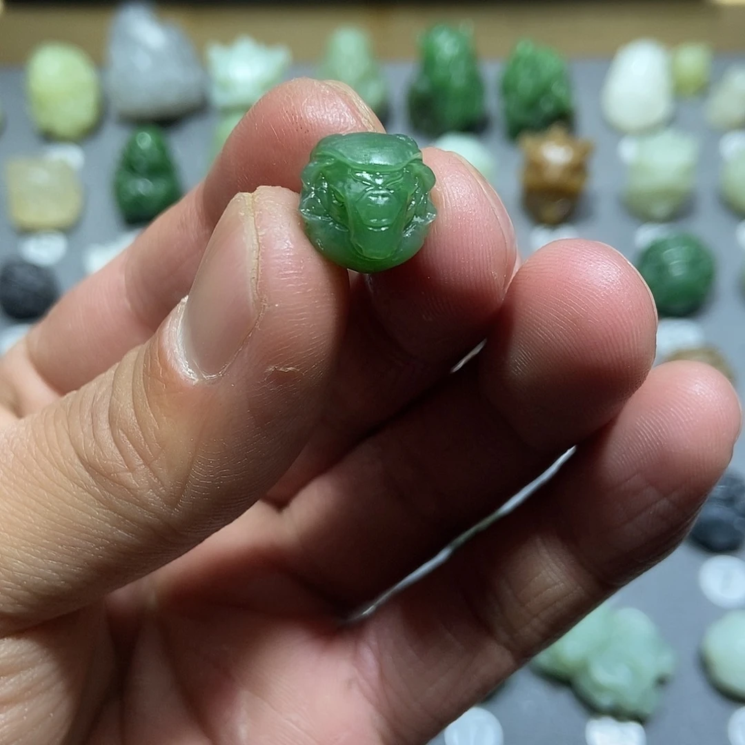 和田玉颈饰未镶嵌般*?定制