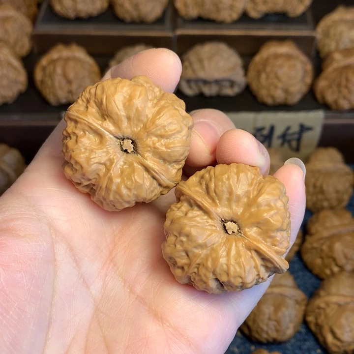 桃核吊坠勤****鹏核桃核桃