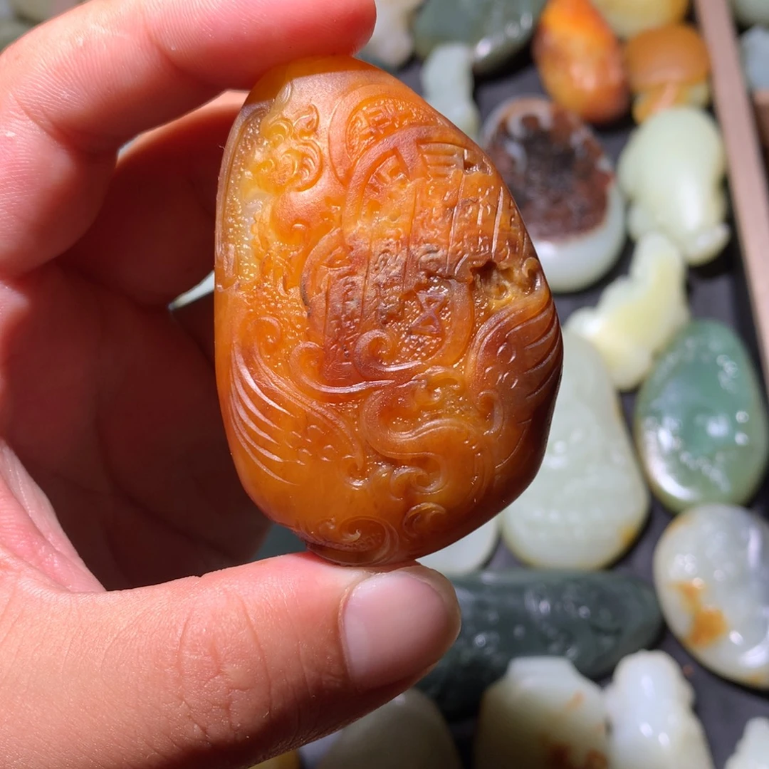 青***水未镶嵌和田玉（糖玉）挂件
