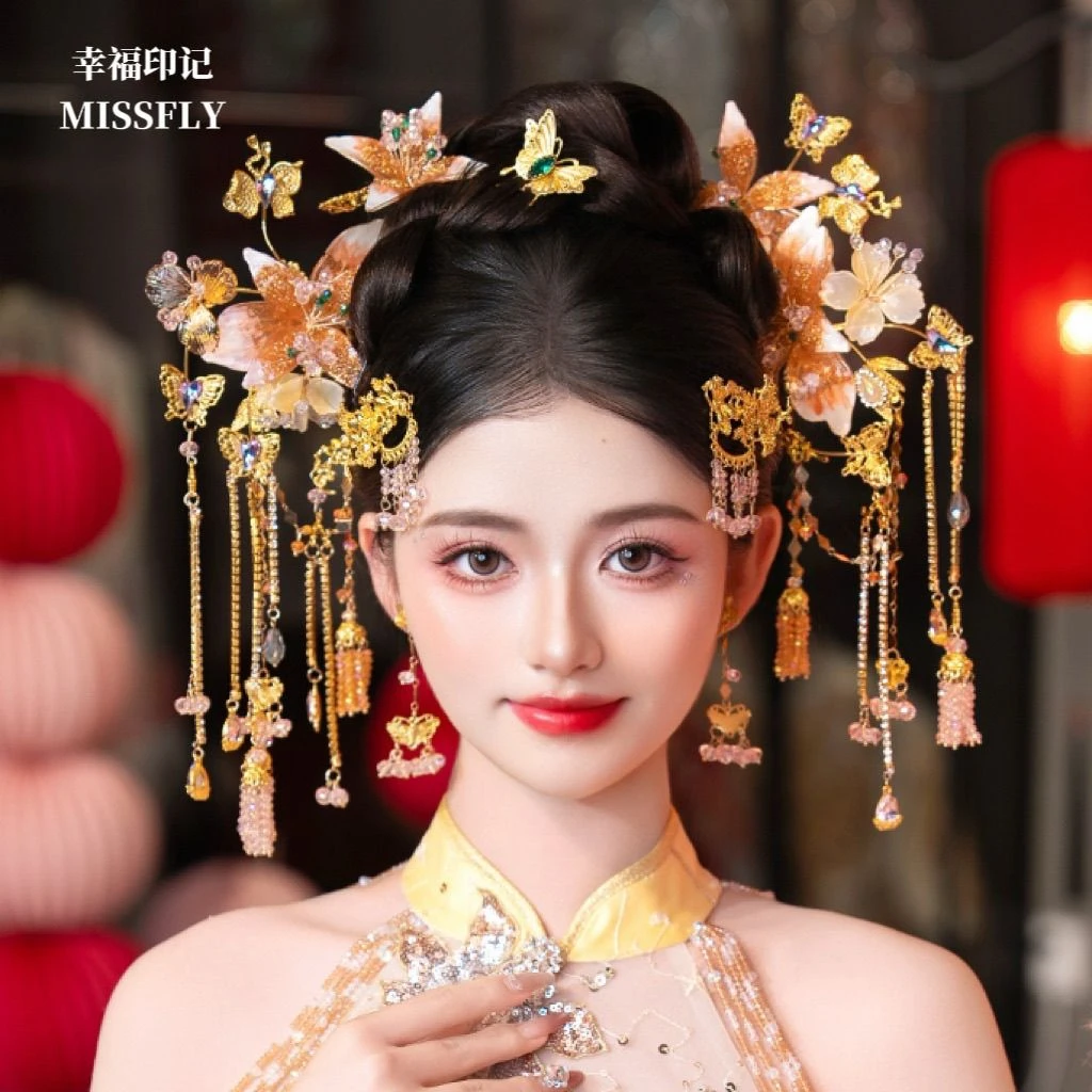 金色新中式新娘蝴蝶头饰发梳水凝胶花浅色秀禾旗袍晨袍婚礼发饰