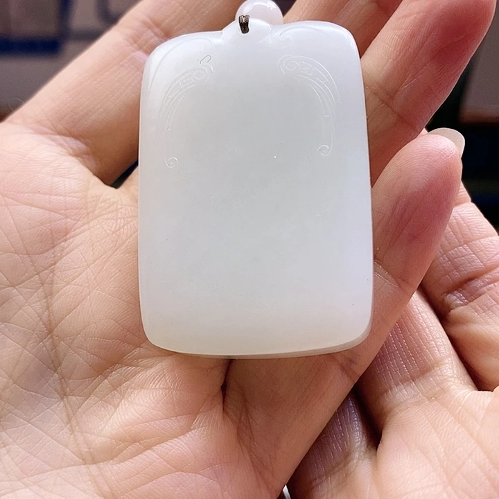 【闪购商品】颈饰未镶嵌和田玉