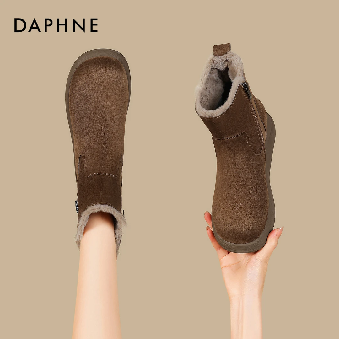 达芙妮新款美拉德复古港风时尚百搭厚底增高防滑加绒加厚舒适短靴