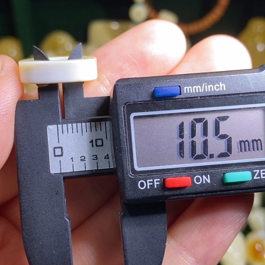 蜜蜡未镶嵌裸石配饰