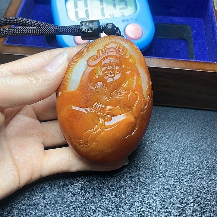 和田玉挂件未镶嵌我***的N