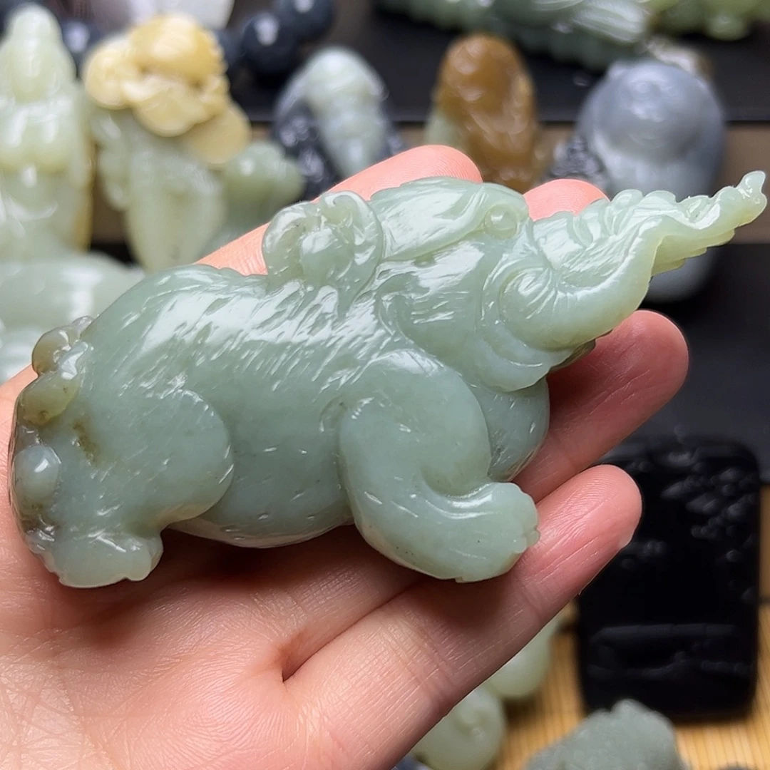 诺***）和田玉未镶嵌挂件