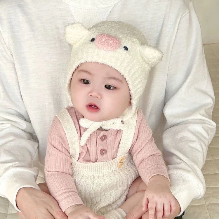 宝宝帽子秋冬婴儿可爱超萌小猪包头帽新生幼儿秋冬保暖毛绒护耳帽