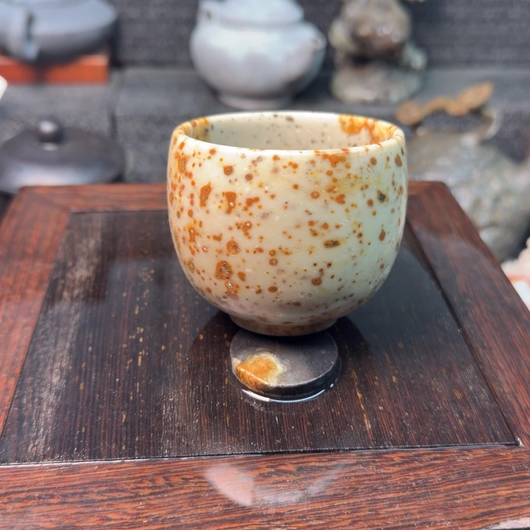 壶物一图茶杯煮煮图