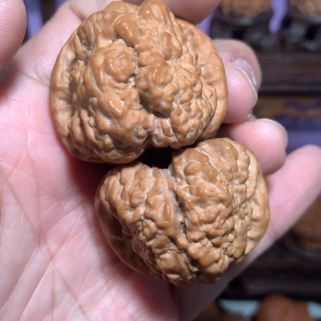 文玩核桃把件毕业级三角丑娃剑毒饕餮鱼籽蛤蟆头