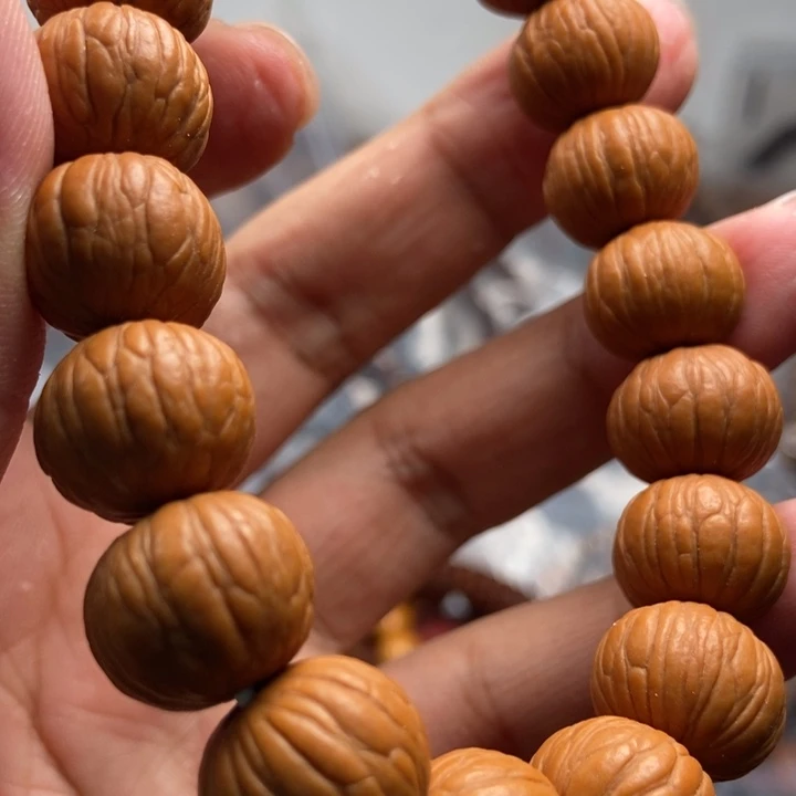 猴头核桃吊坠文玩手串