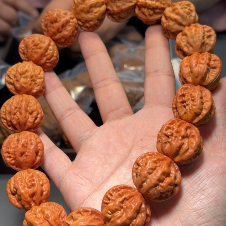 文玩核桃吊坠帝王龙脊7567