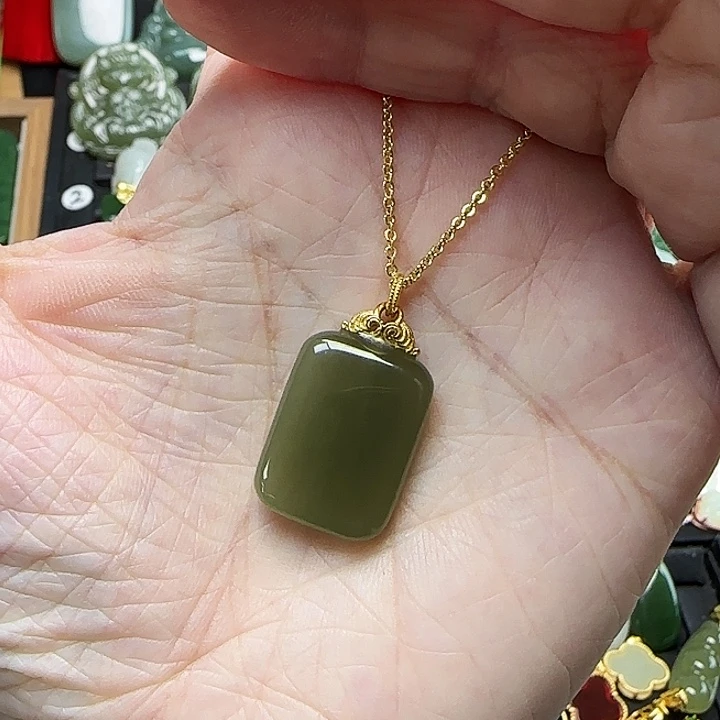 颈饰银S925镶嵌和田玉