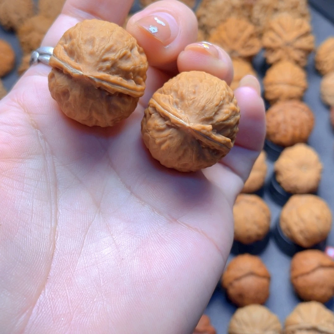 核桃文玩把件小卤蛋