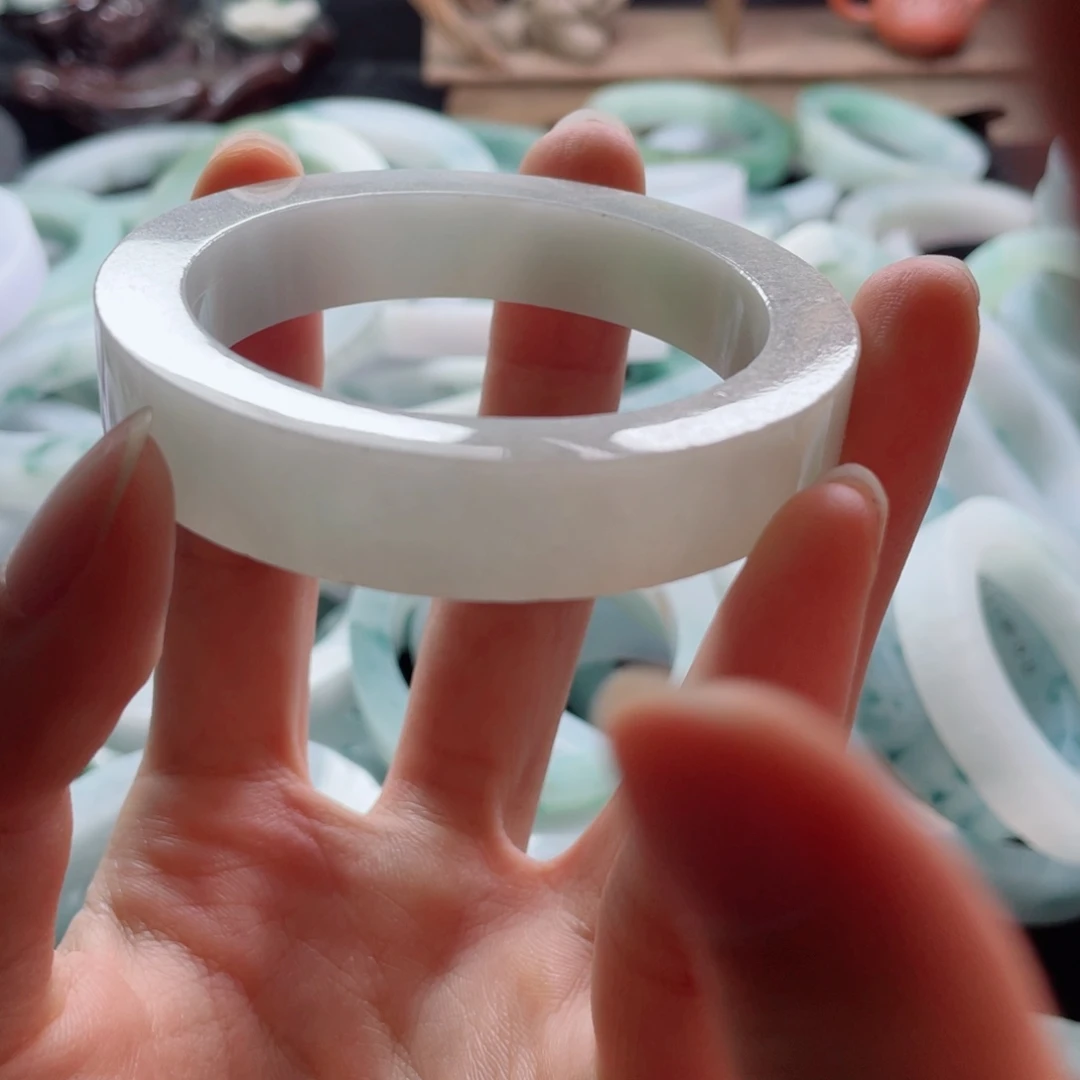 定制翡翠未镶嵌A货