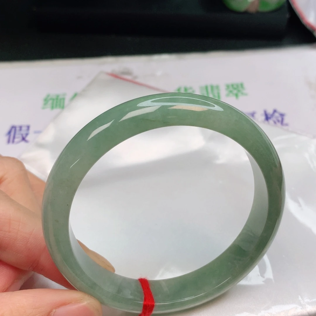 未镶嵌手镯翡翠翡翠手镯