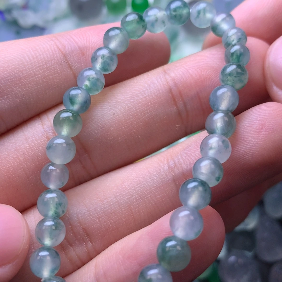 定制翡翠未镶嵌挂件
