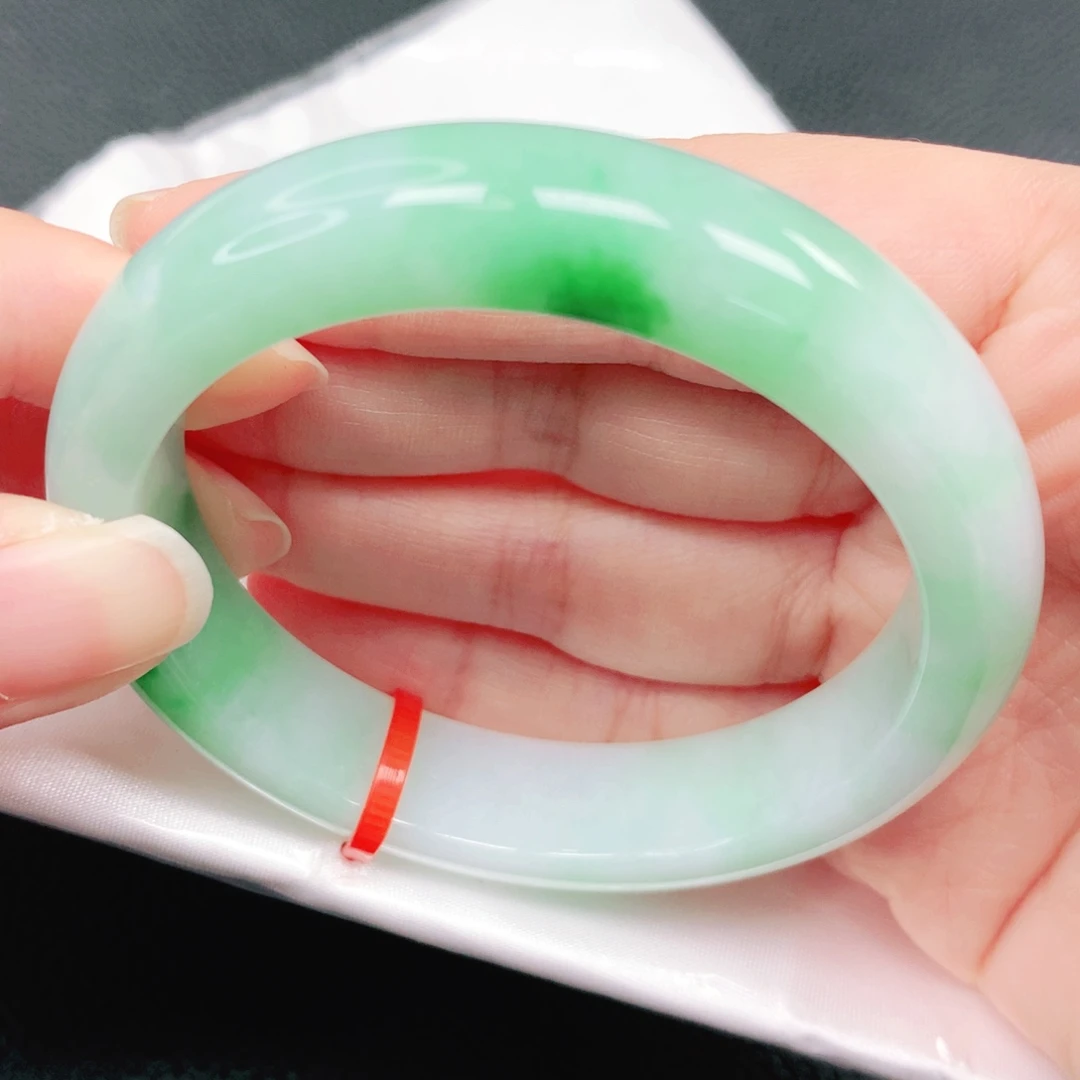 翡翠未镶嵌手镯54圈