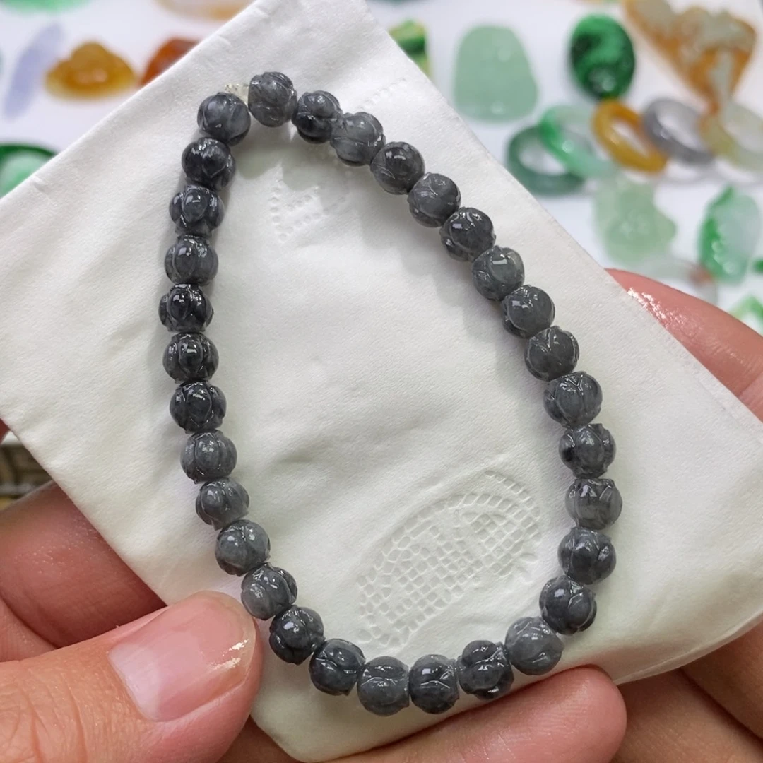 定制翡翠未镶嵌手串
