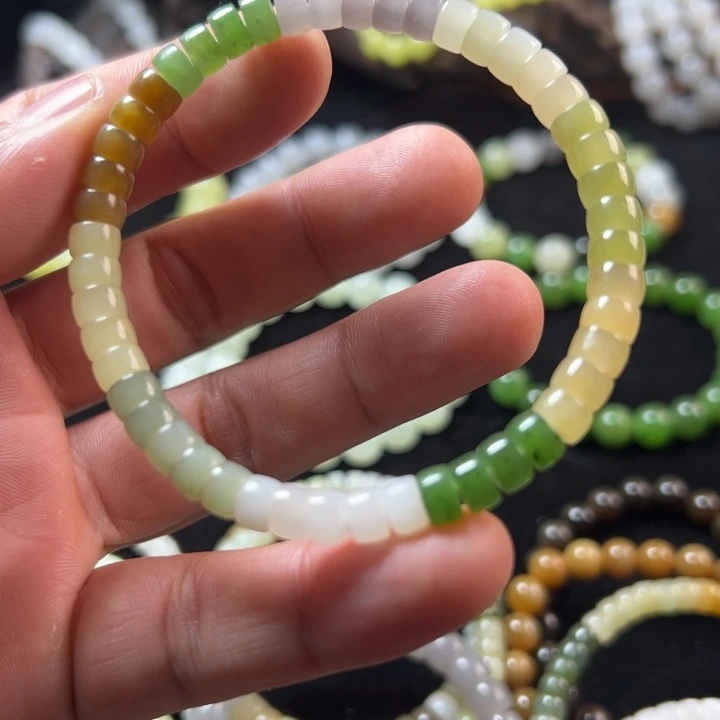 和田玉未镶嵌手串
