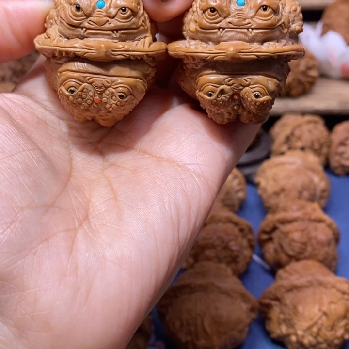 【闪购商品】手串/手链核桃镶嵌金蟾