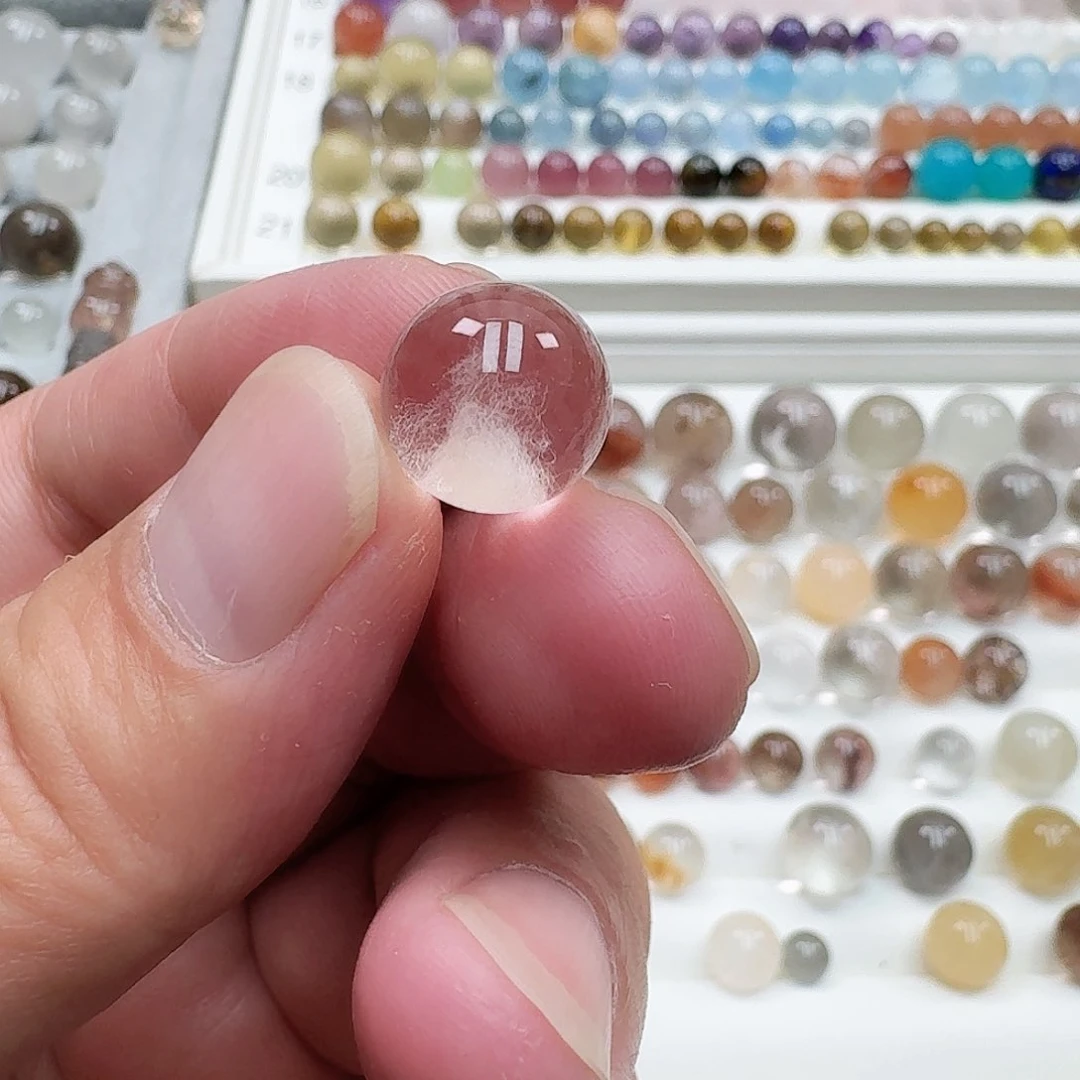 太****未镶嵌颈饰水晶天然水晶