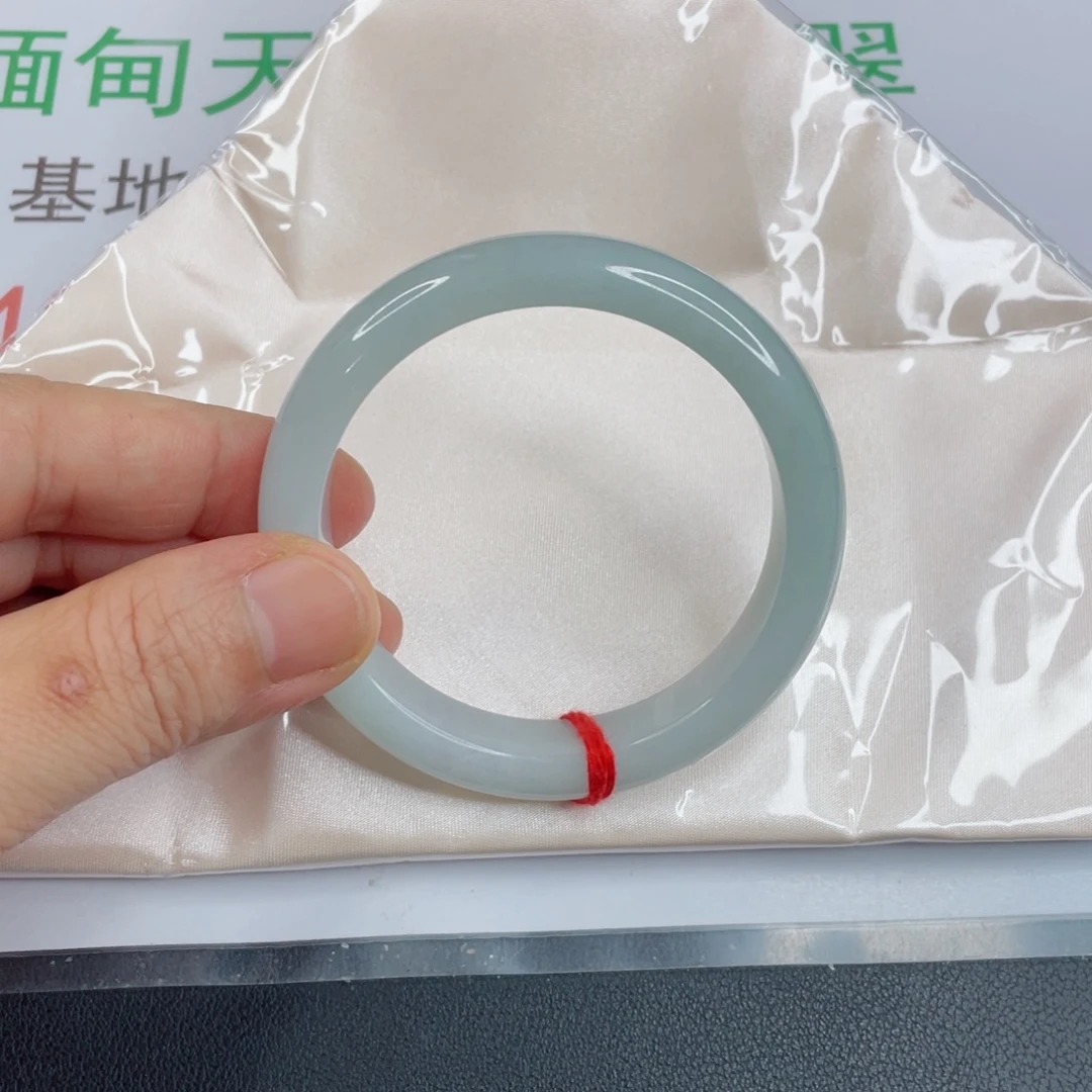 空***菜翡翠未镶嵌手镯翡翠手镯