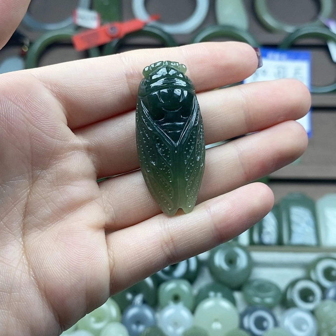 颈饰未镶嵌和田玉玉蝉