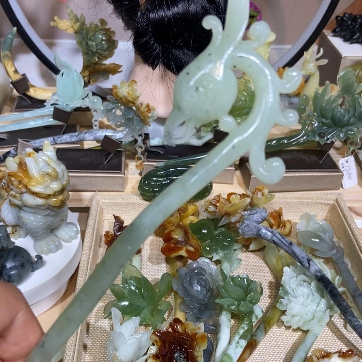 蛇纹石玉未镶嵌发饰