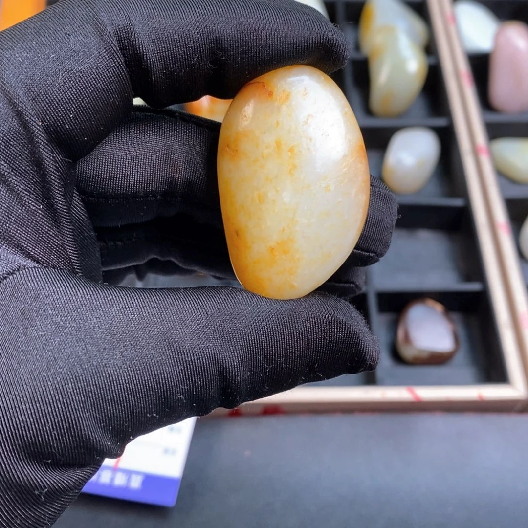 和田玉未镶嵌颈饰m****活