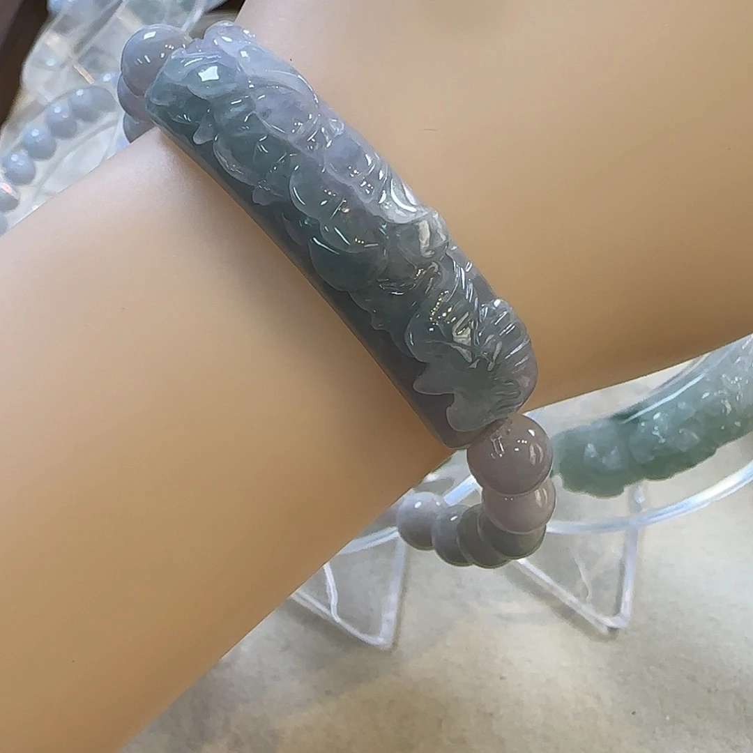 颈饰未镶嵌翡翠手牌