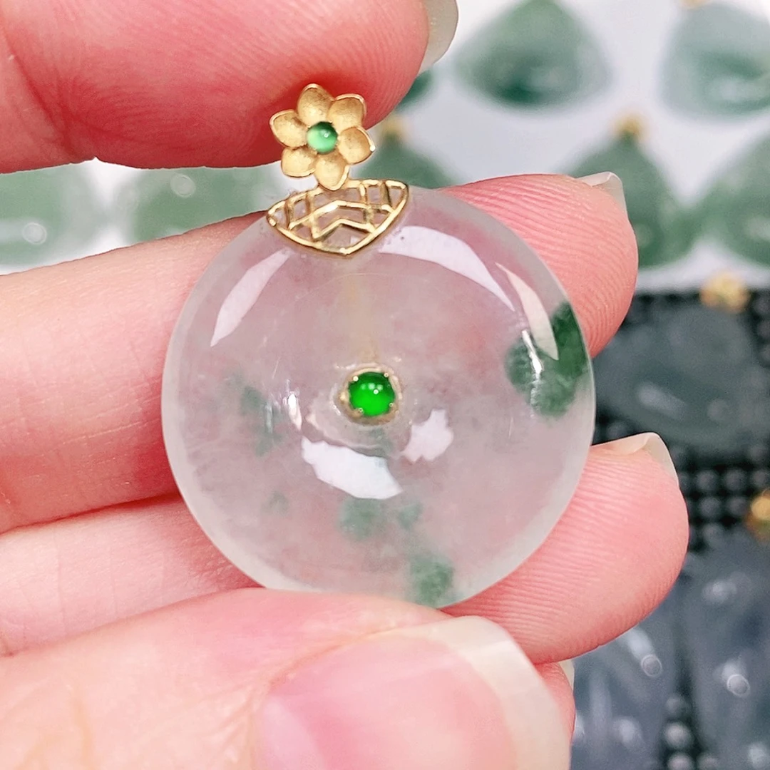 翡翠18K金镶嵌颈饰
