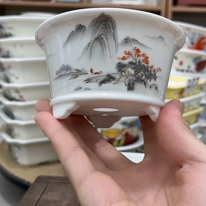 内直径8-4.5花盆一只