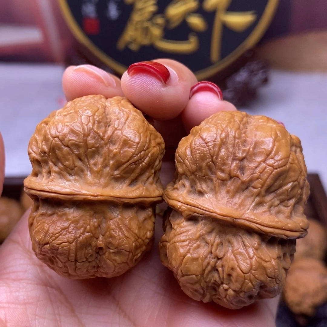 文玩核桃把件方头金砖44尺尖微瑕