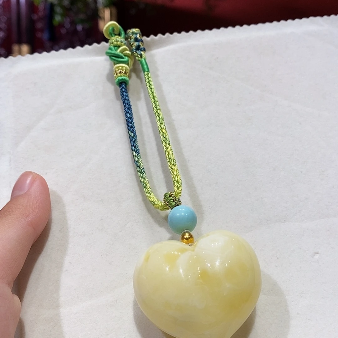 蜜蜡未镶嵌颈饰蜜蜡