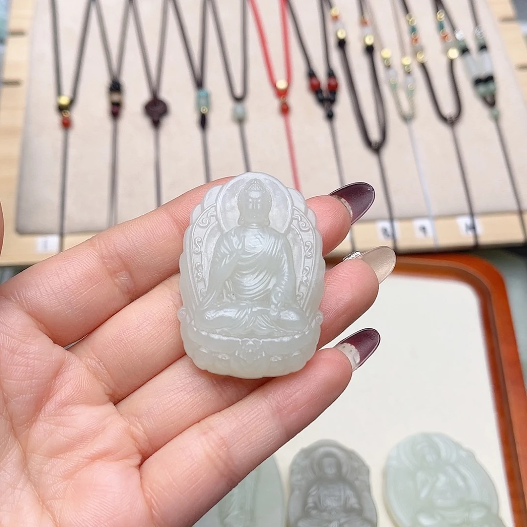 和田玉颈饰未镶嵌小*猫