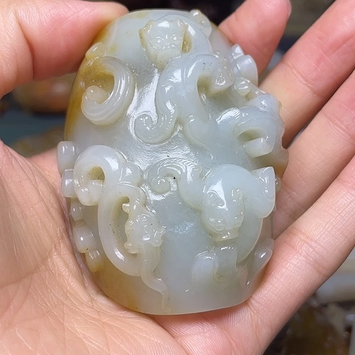 宇***晨和田玉未镶嵌挂件