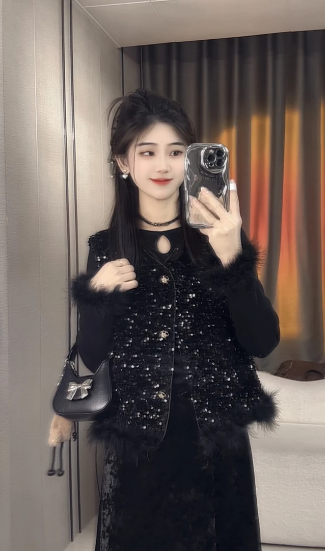 2024年秋冬季新款女装小香风毛毛亮片马甲背心外穿无袖上衣外套女