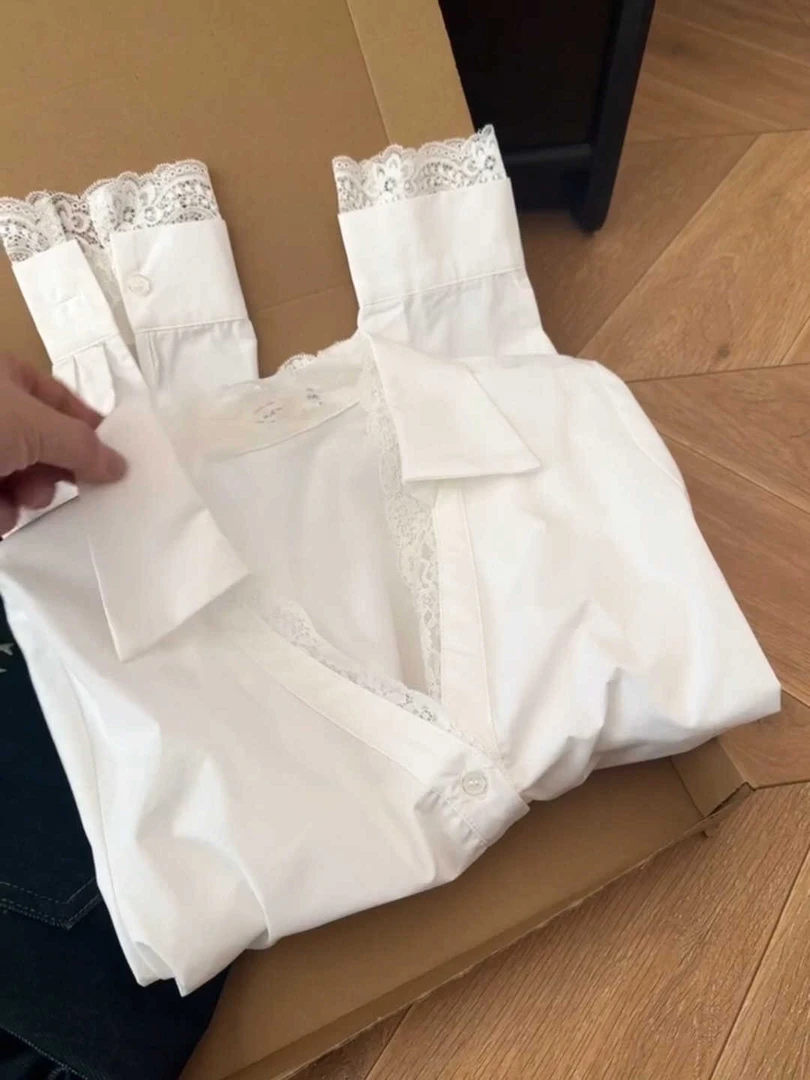 法式蕾丝拼接v领白色衬衫女2025夏季新款设计感小众防晒上衣