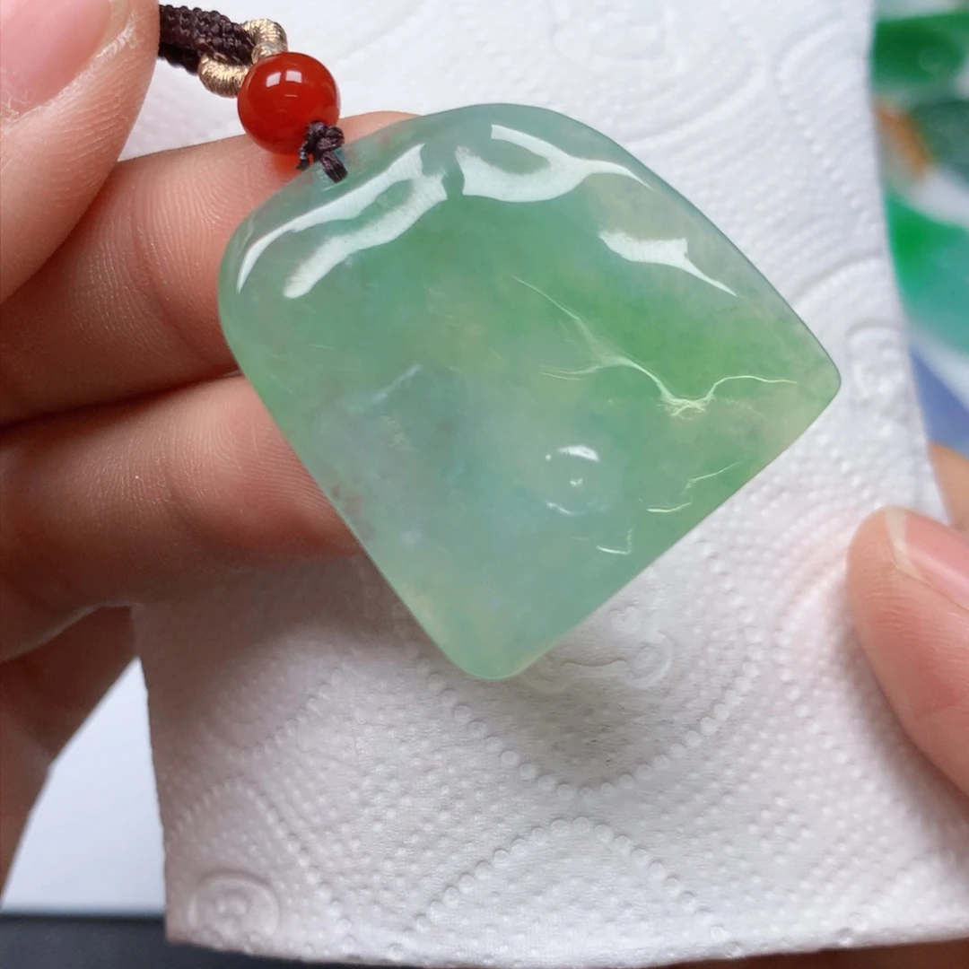 【闪购商品】翡翠吊坠(不含链)未镶嵌