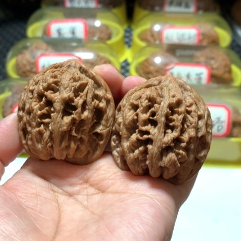 吊坠文玩核桃九龙筋