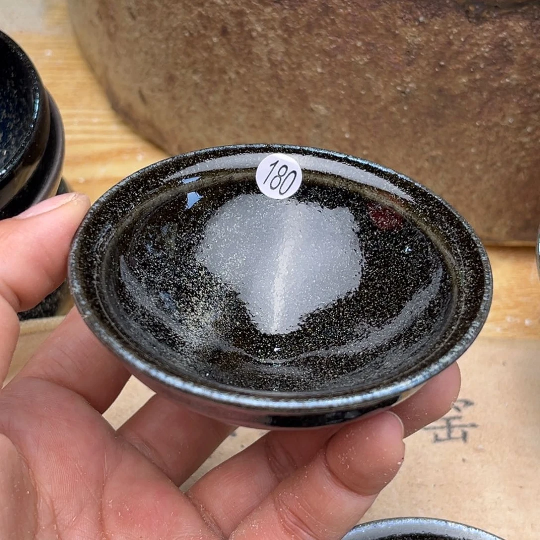 茶盏义兴龙窑坚持真柴烧